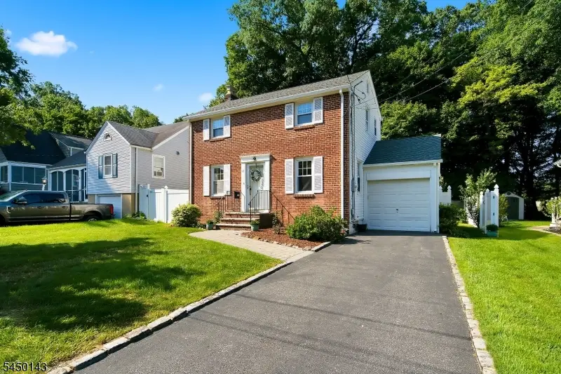 11 Monroe Avenue, Roseland, NJ 07068 - #2