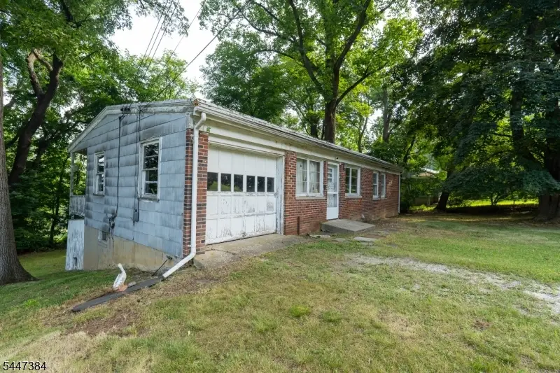 24 Underrock Rd, Sparta, NJ 07871 - #2
