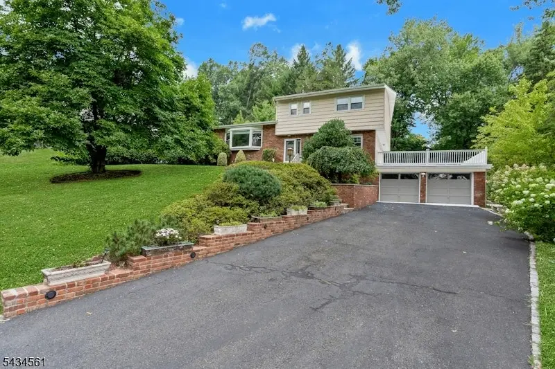 340 Central Ave, Mountainside, NJ 07092 - #1