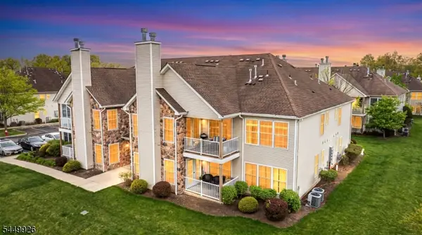 127 Chariot Ct, Piscataway Twp., NJ 08854