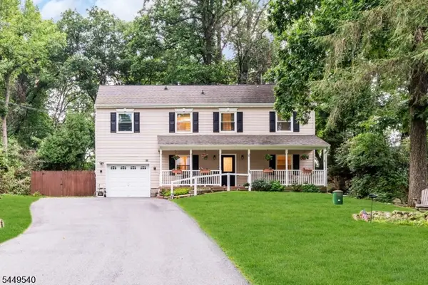 23 Leo Ave, Hopatcong Boro, NJ 07874