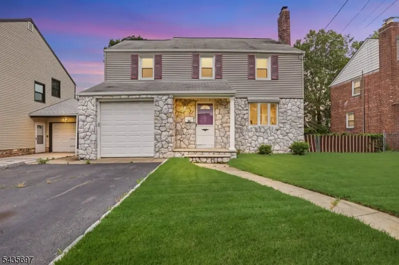 50 Reservoir Pl, Belleville, NJ 07109 - #1