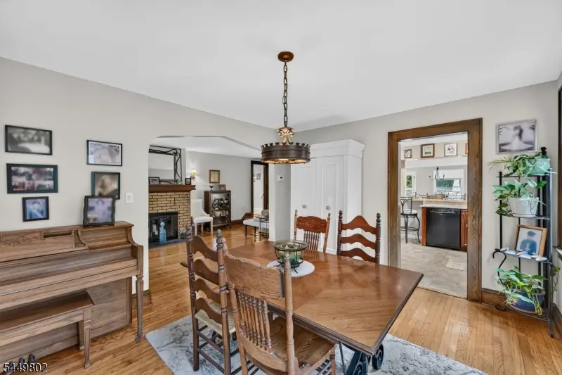 21 Crossbrook Rd, Livingston, NJ 07039 - #3