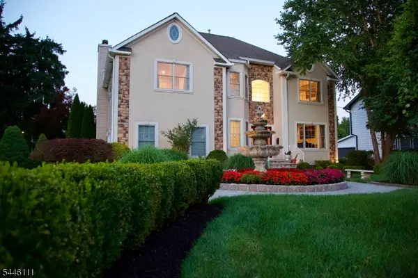 20 Hugenot St, East Hanover Twp., NJ 07936