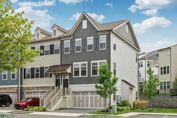 14 Marigold Ct, Warren Twp., NJ 07059