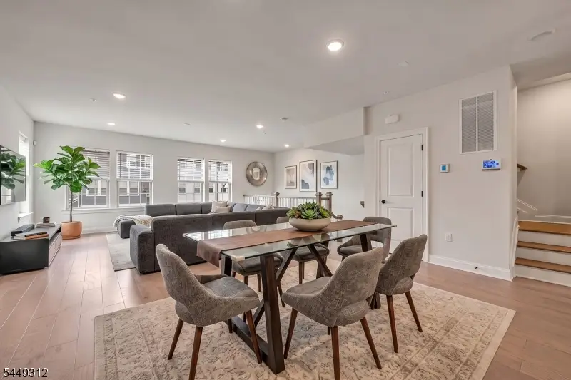 14 Marigold Ct, Warren, NJ 07059 - #2