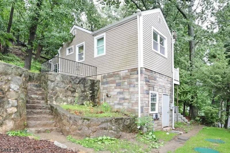 13 Mountain Glen Rd, Ringwood, NJ 07456 - #2