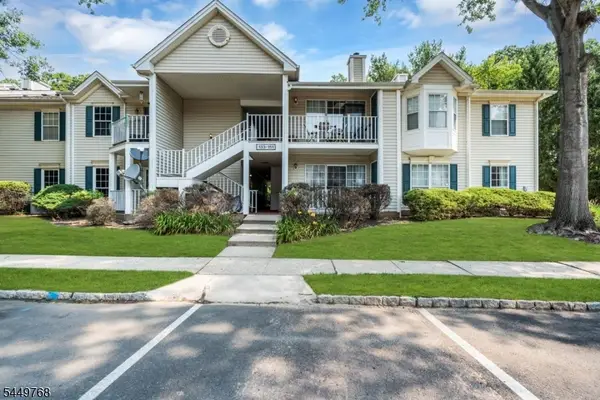 143 Sapphire Ln, Franklin Twp., NJ 08823