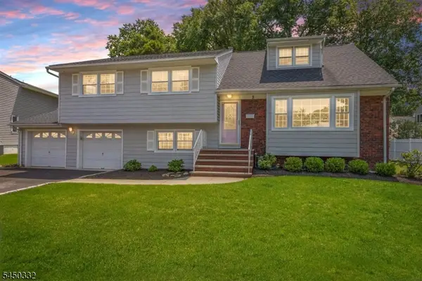 2 Poplar Way, Cranford Twp., NJ 07016