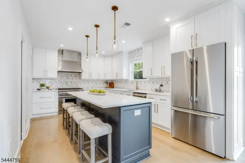 18 University Ave, Chatham, NJ 07928 - #3