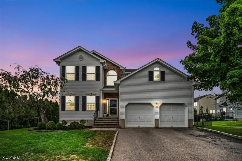 20 Kiser Ln, Bradley Gardens, NJ 08807 - #1