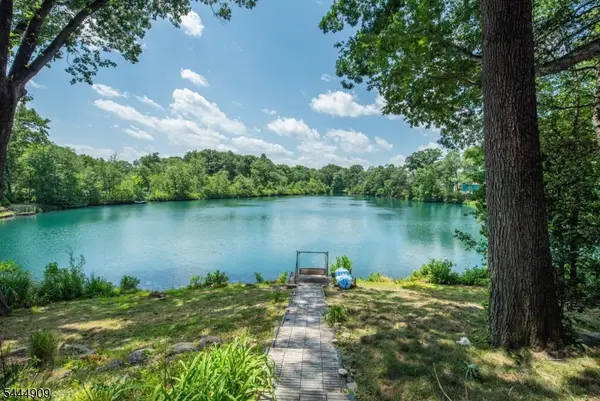 146 Lakewood Dr, Denville Twp., NJ 07834