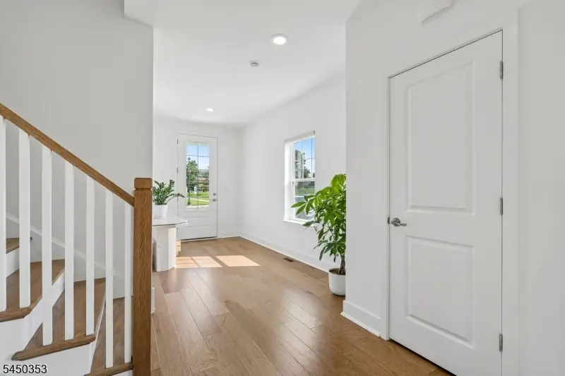 99 Ventura Dr, East Hanover, NJ 07936 - #3
