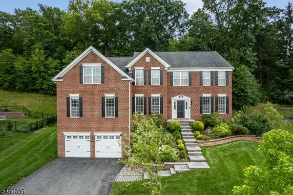13 Ruggiero Way, Mount Olive Twp., NJ 07828