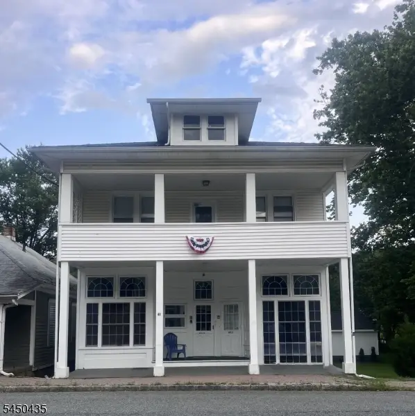 41 Washington Ave, Oxford Twp., NJ 07863