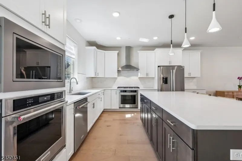 1 Periwinkle Ln, Warren, NJ 07059 - #2