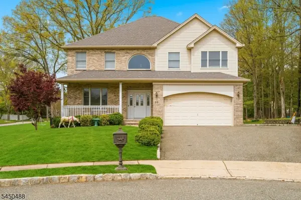 20 Greenbriar Ct, Boonton Town, NJ 07005