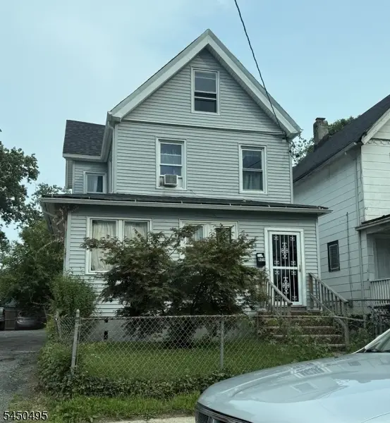 979 W 4th St, Plainfield, NJ 07063 - #1