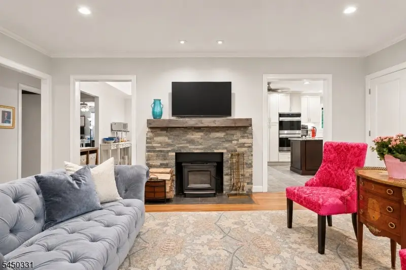 35 Mercier Pl, Berkeley Heights, NJ 07922 - #3
