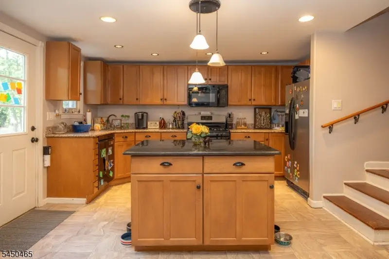 5 Clark St, Spotswood, NJ 08884 - #3