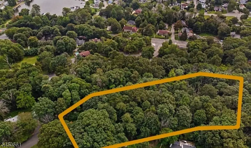 4 Winding Hill Rd, Hopatcong, NJ 07843 - #1
