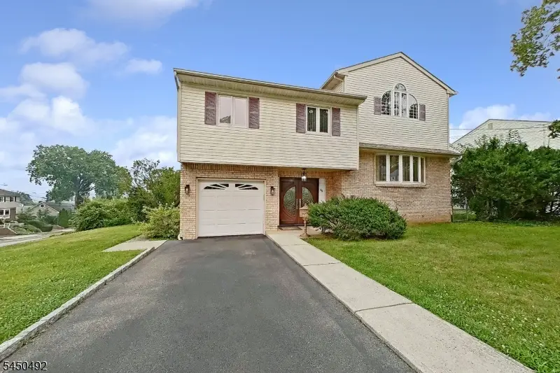 56 Eaton Pl, Bloomfield, NJ 07003 - #1