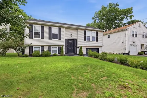 17 Weston St, Metuchen Boro, NJ 08840