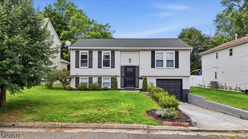 17 Weston St, Metuchen, NJ 08840 - #3