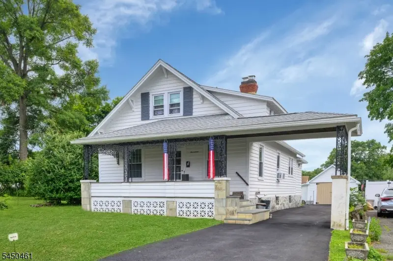 17 Bassett Ave, Mine Hill, NJ 07803 - #1