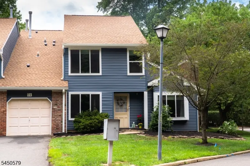 54 Cherrywood Dr, Franklin, NJ 08873 - #1