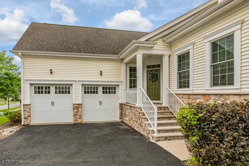 61 Bedford Dr, Montgomery, NJ 08558 - #2