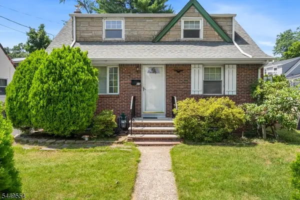 10 Greenwich St, Bergenfield Boro, NJ 07621