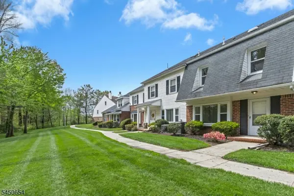 12 Harwich Ct, Scotch Plains Twp., NJ 07076