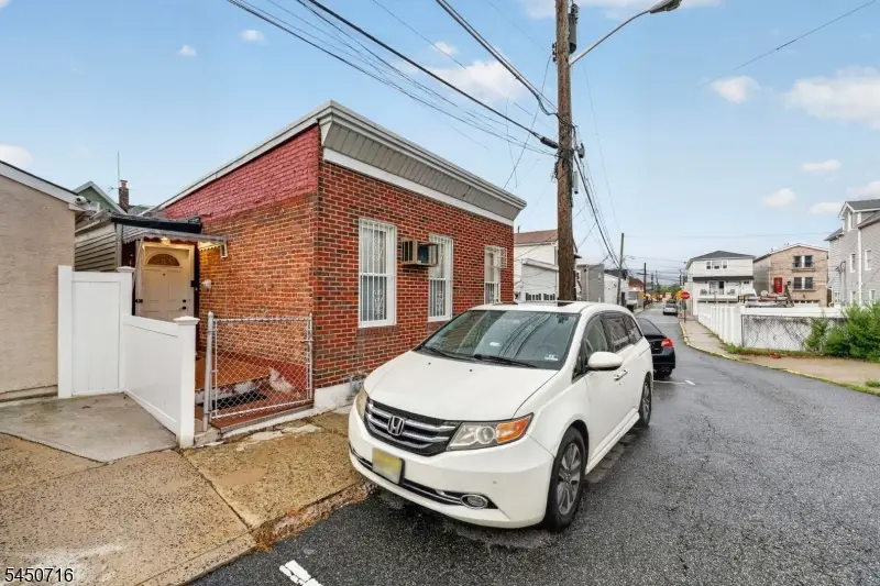 1457 52nd St, North Bergen, NJ 07047 - #2