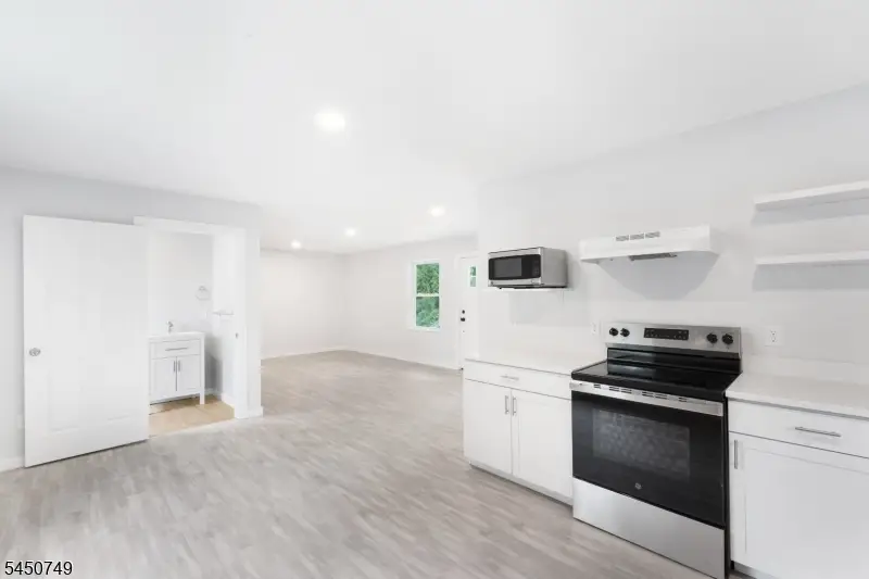 33 Allamuchy Trl, Byram, NJ 07821 - #3