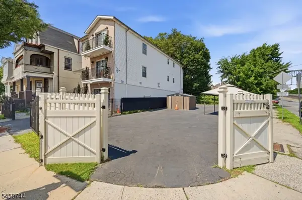 116 4th St, Newark City, NJ 07107