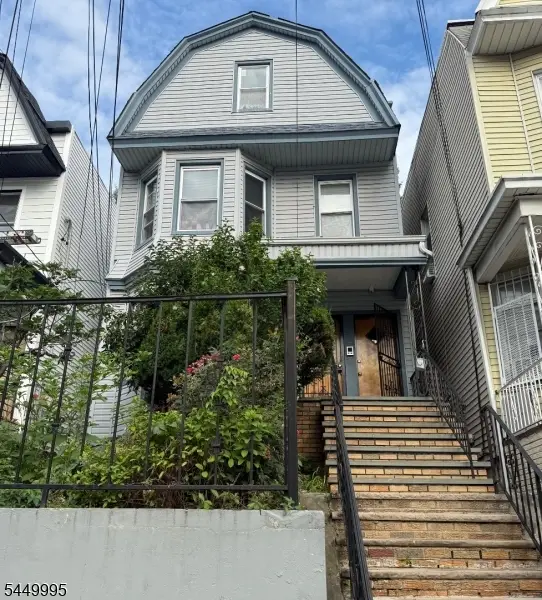 57 Randolph Ave, Jersey City, NJ 07305