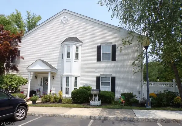 401 Harvest Ln, South Brunswick Twp., NJ 08852
