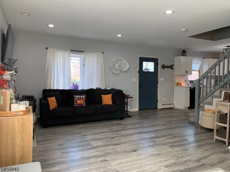 107 New York Ave, Lake Hopatcong, NJ 07849 - #2