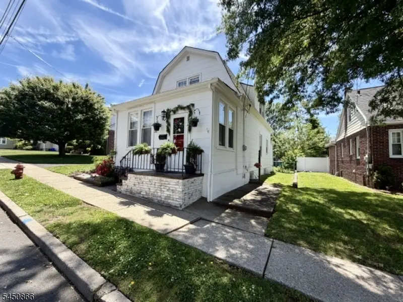 31 Hope St, Nutley, NJ 07110 - #3
