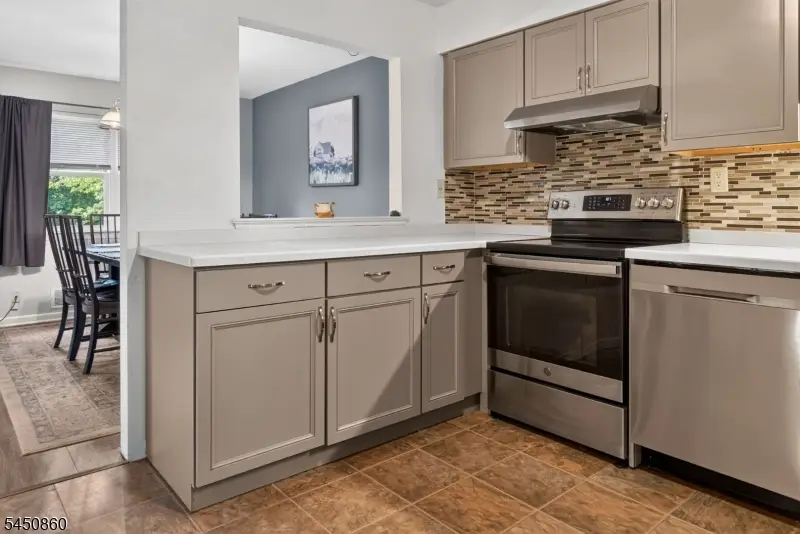 910-4 Renate Drive, Hillsborough, NJ 08844 - #1