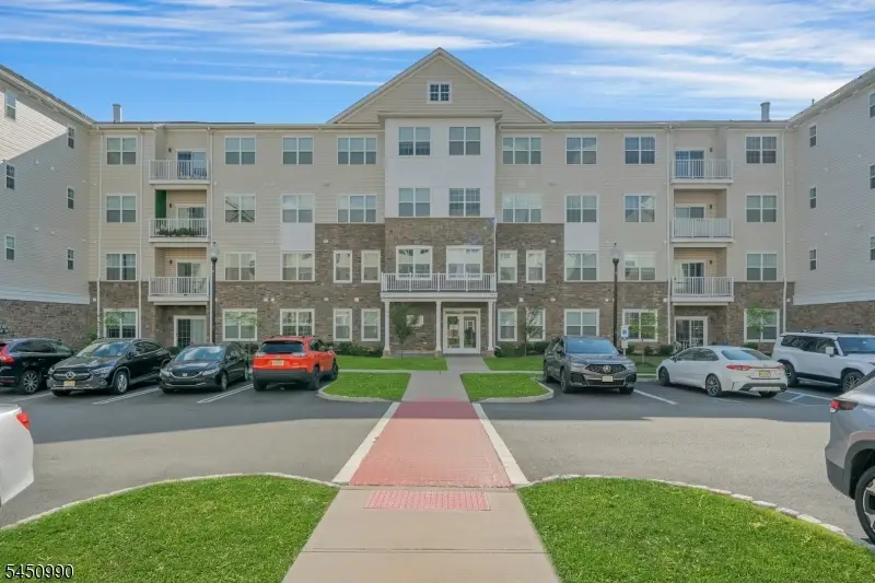 644 Lorhan Dr #644, Piscataway, NJ 08854 - #1