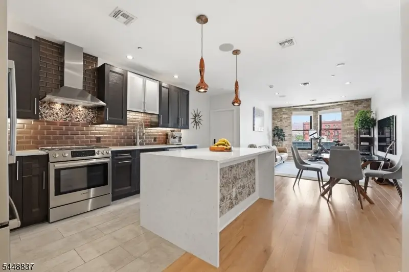 227 4th St #402, Jersey City, NJ 07302 - #1