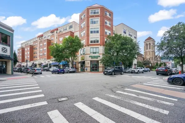 48 S Park St #502, Montclair Twp., NJ 07042