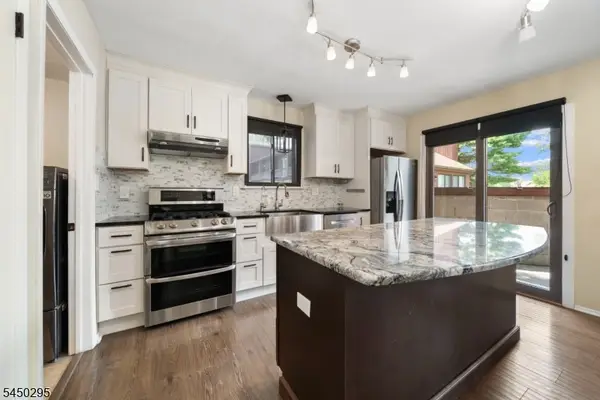 59 Taurus Dr #4D, Hillsborough Twp., NJ 08844