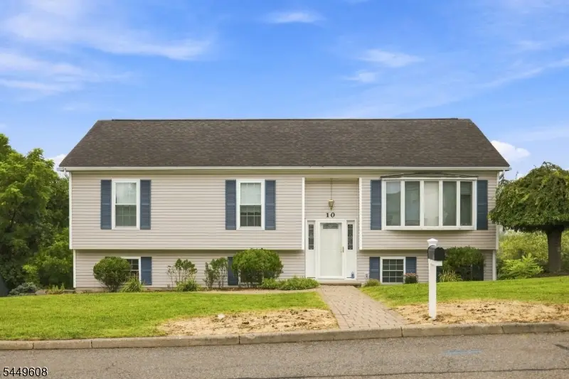 10 Lakeview Ter, Sussex, NJ 07461 - #2