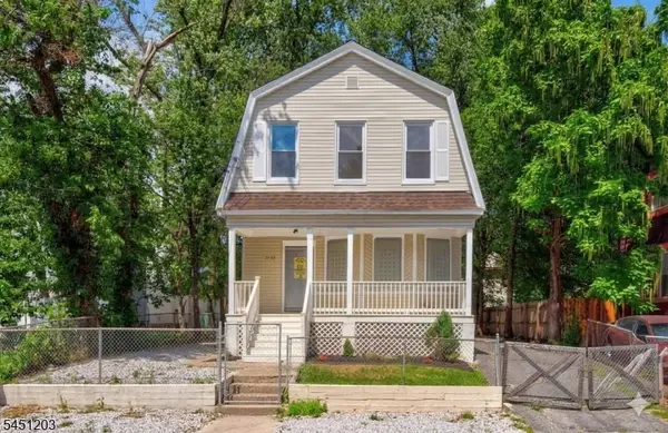31-33 Voorhees St, Newark City, NJ 07108