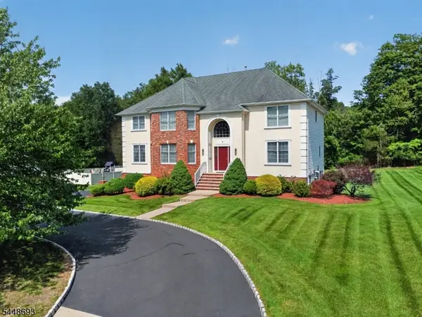 6 Alana Ct, Warren Twp., NJ 07059