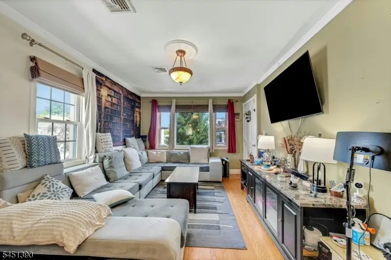 446 Post Ave, Lyndhurst, NJ 07071 - #3