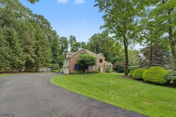 7 Melissa Dr, Denville Twp., NJ 07834